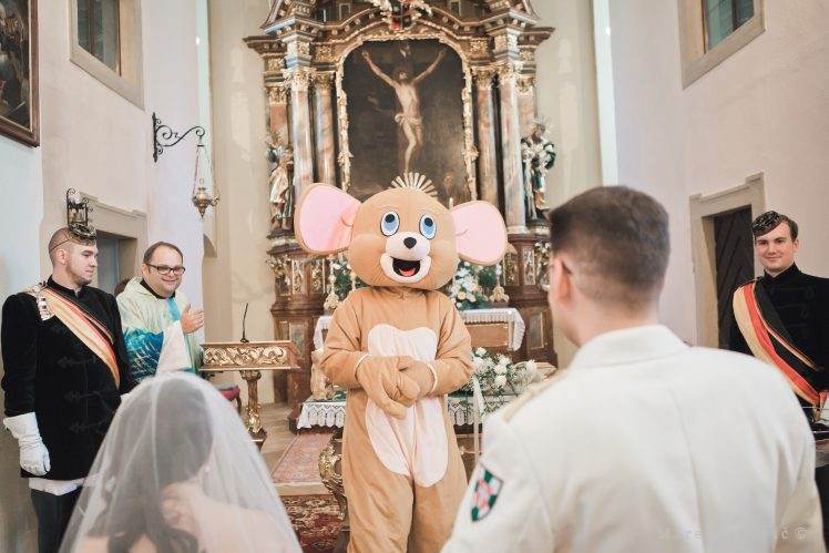 lustige Momente von Zeremonie - Maus auf Hochzeits