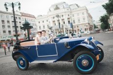 blue vintage car wedding Bratislava