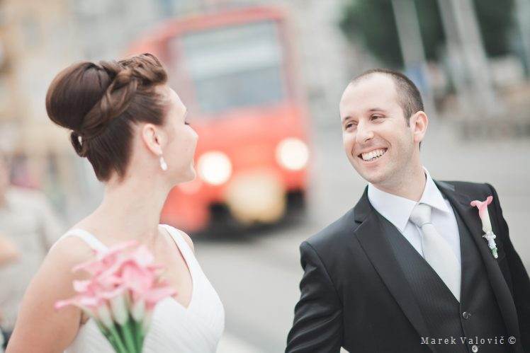 svadobne fotky z ulic Bratislavi