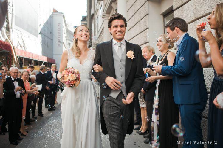 rise on newlyweds - Vienna