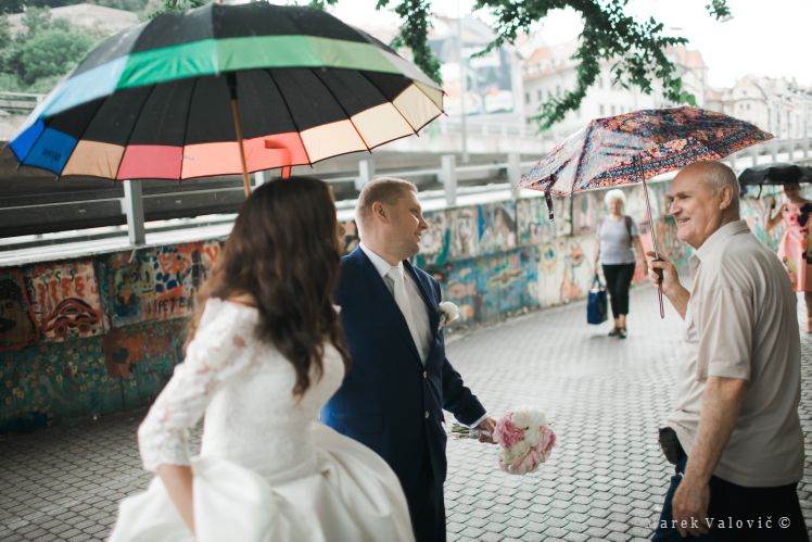 photojounalistic wedding photo Slovakia - documentary