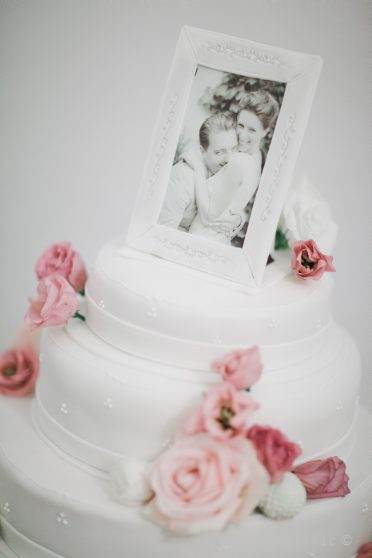 wedding cake with photo