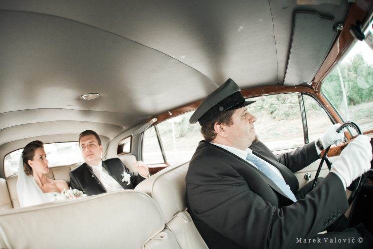 wedding Rolls Royce with chauffeur 